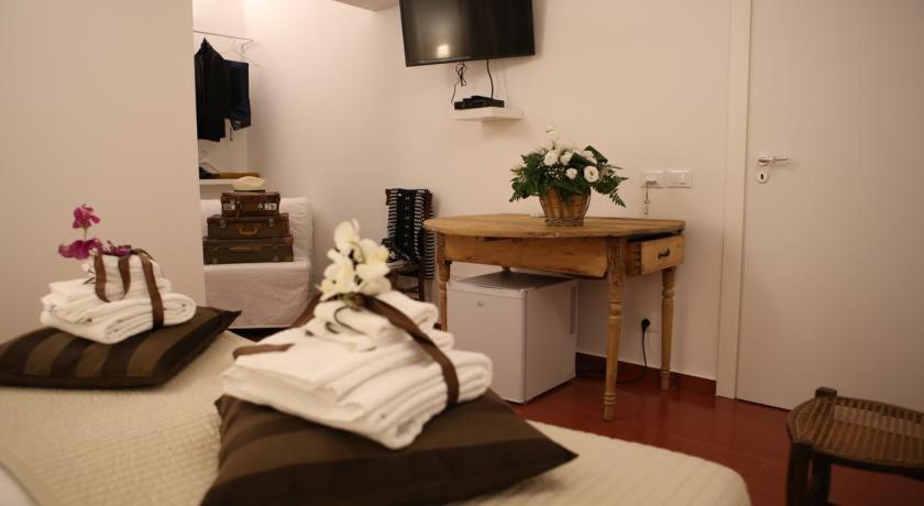 Bed and Breakfast Yhomisus Comiso Zewnętrze zdjęcie